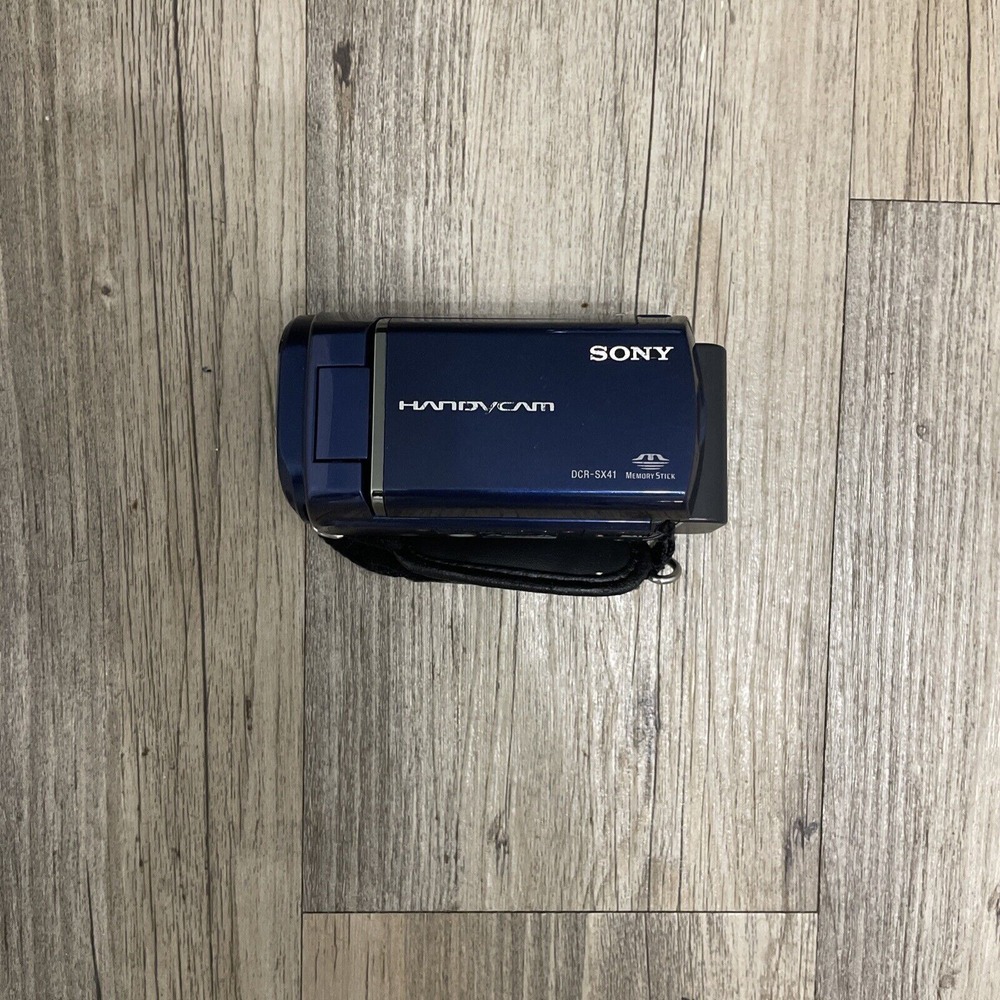 SILVER Sony Handycam DCR-SX41 8GB camcorder W/ Battery, Tested & Working !